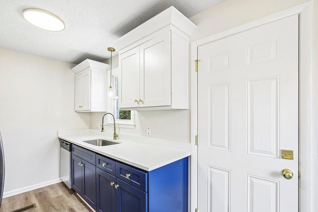 3140 Crosswood Dr, Nashville, TN 37214