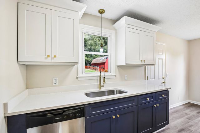 3140 Crosswood Dr, Nashville, TN 37214
