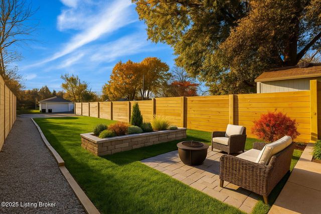 956 Vine St, Louisville, KY 40204