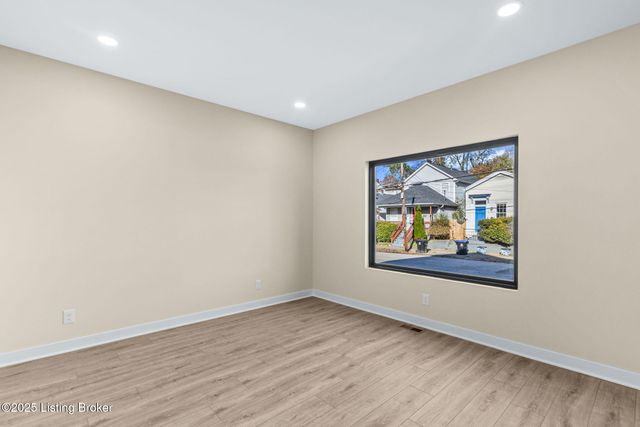 956 Vine St, Louisville, KY 40204