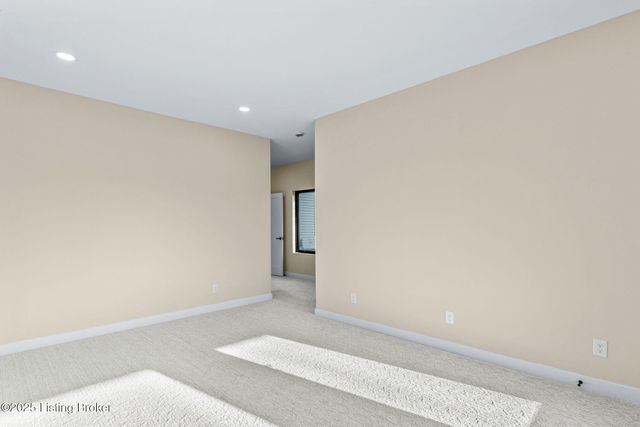 956 Vine St, Louisville, KY 40204