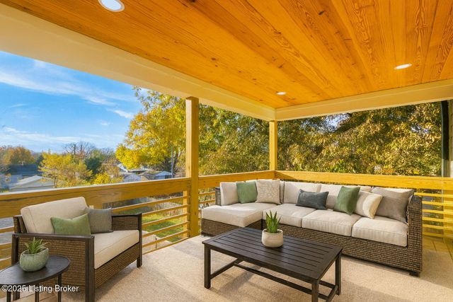 956 Vine St, Louisville, KY 40204