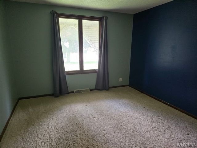 120 Autumnvale, Lockport City, NY 14094