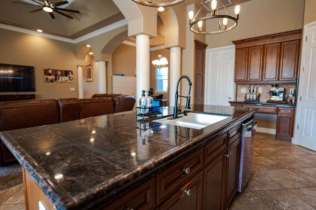 2506 Swift Avenue, Clovis, CA 93611