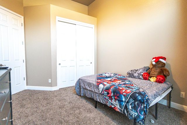 2506 Swift Avenue, Clovis, CA 93611