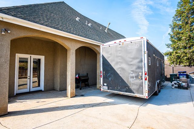 2506 Swift Avenue, Clovis, CA 93611