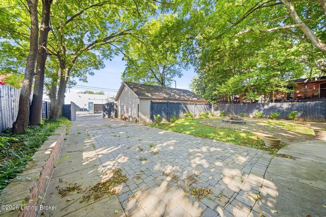1110 Cherokee Rd A, Louisville, KY 40204