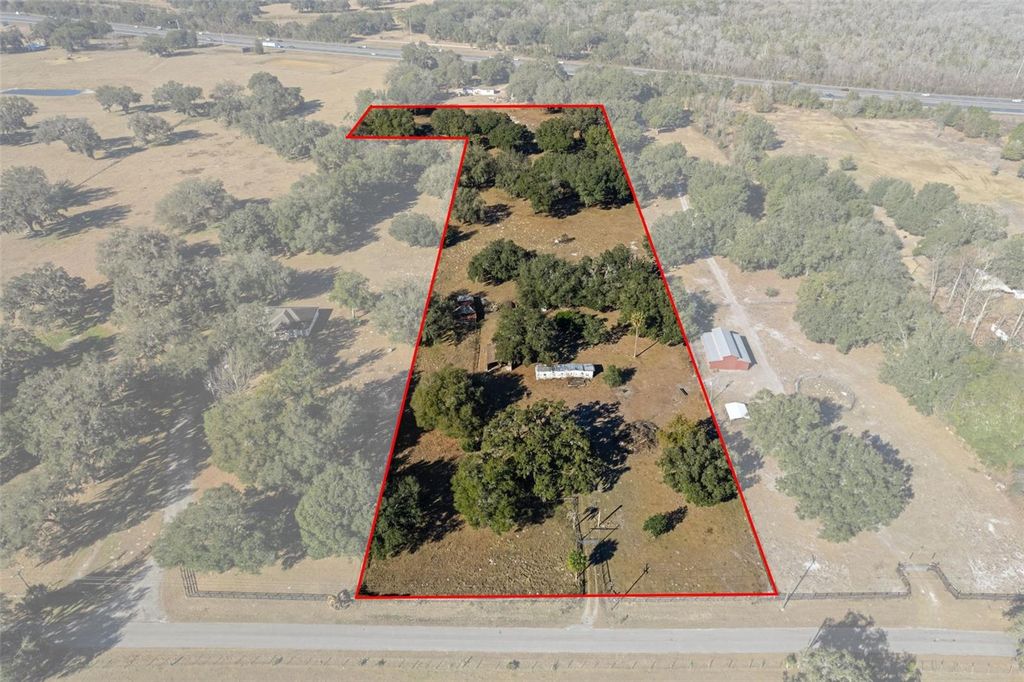 Image 2 of property listing at 3936 CR 311, Bushnell, FL 33513