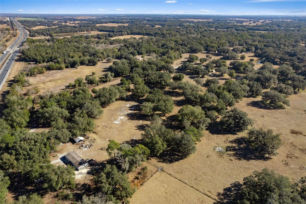 Image 11 of property listing at 3936 CR 311, Bushnell, FL 33513