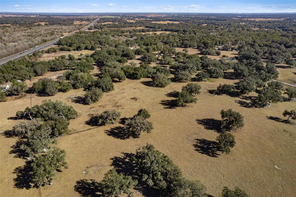 Image 13 of property listing at 3936 CR 311, Bushnell, FL 33513