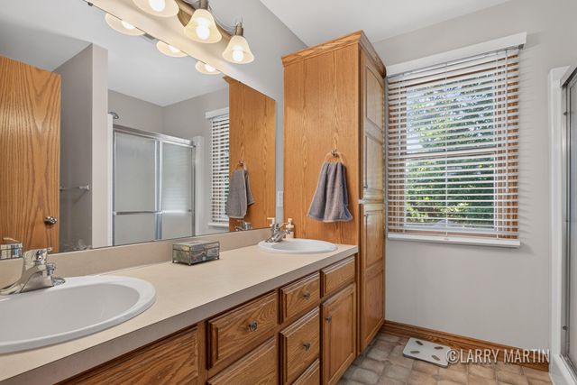 4256 Del Mar Drive Sw, City Of Wyoming, MI 49418