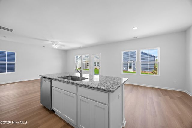 79 W Farley Drive 80, Hampstead, NC 28443