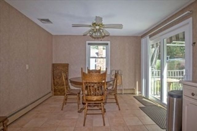 27 Country Club Dr, Westfield, MA 01085