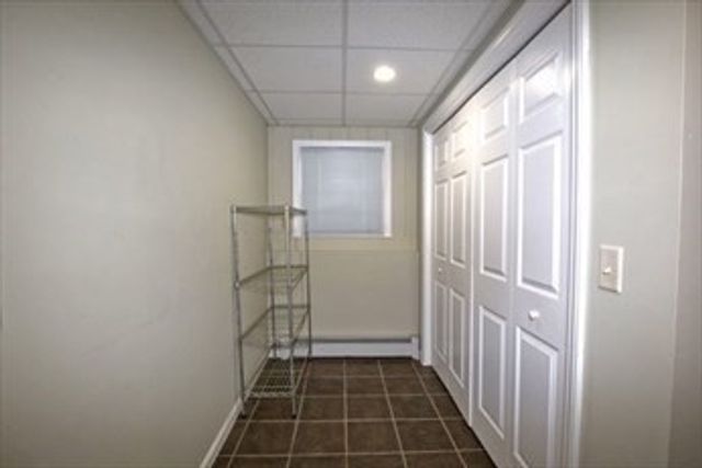 27 Country Club Dr, Westfield, MA 01085