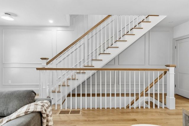 14 Prospect St, Boston, MA 02129