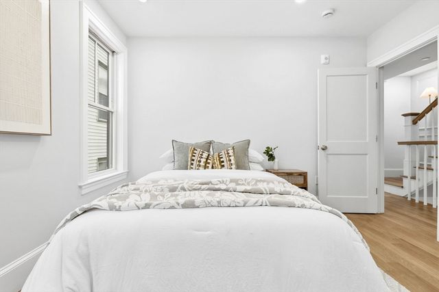 14 Prospect St, Boston, MA 02129
