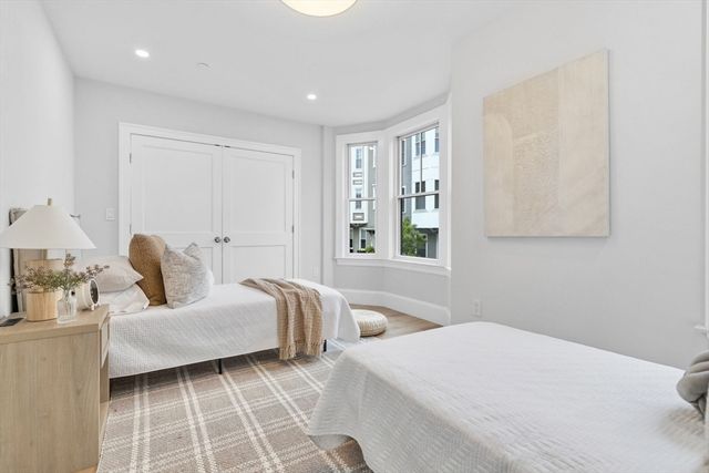 14 Prospect St, Boston, MA 02129