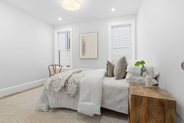 14 Prospect St, Boston, MA 02129