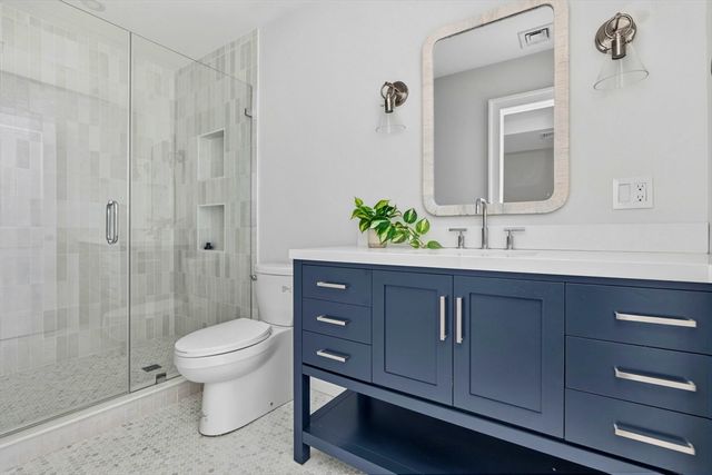 14 Prospect St, Boston, MA 02129