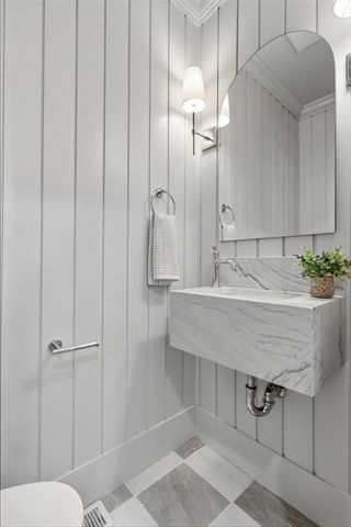 14 Prospect St, Boston, MA 02129
