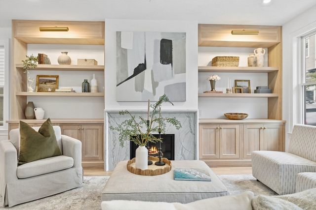 14 Prospect St, Boston, MA 02129