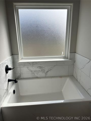 63 Grace Lane, Calera, OK 74730