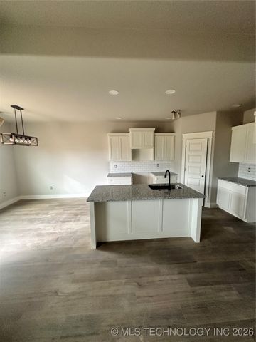 63 Grace Lane, Calera, OK 74730