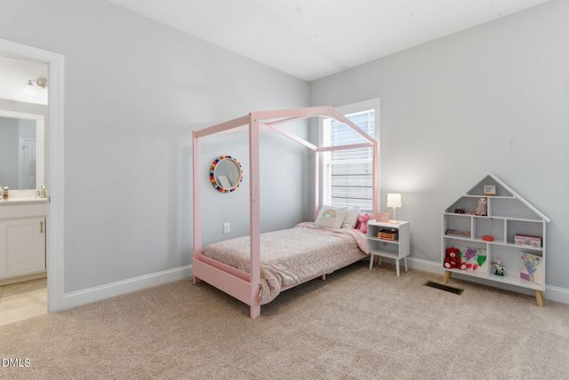 509 Old Ride Drive, Holly Springs, NC 27540