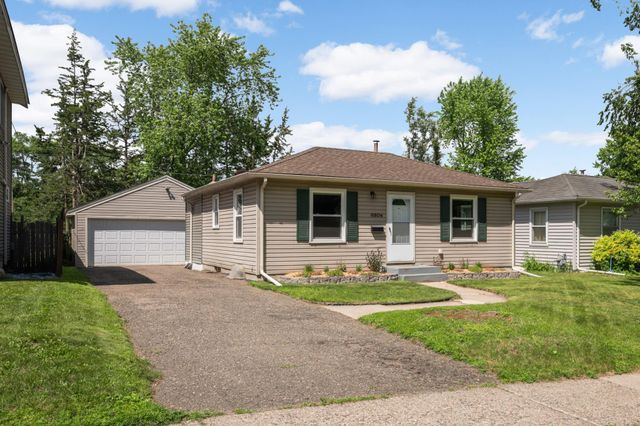 6804 W 26th Street, Saint Louis Park, MN 55426