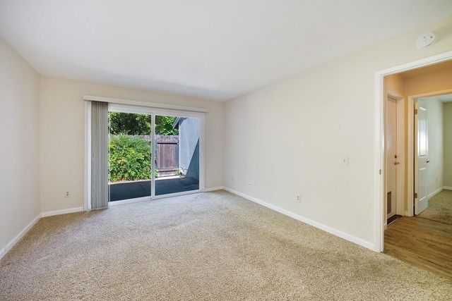 6726 Vivienda Ln, Citrus Heights, CA 95621