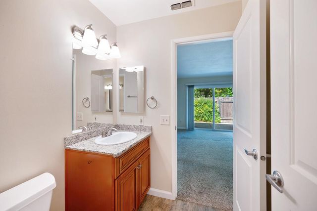 6726 Vivienda Ln, Citrus Heights, CA 95621