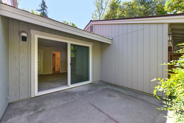 6726 Vivienda Ln, Citrus Heights, CA 95621