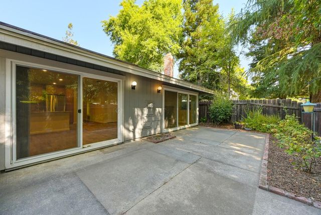 6726 Vivienda Ln, Citrus Heights, CA 95621