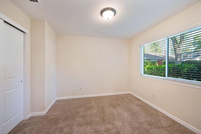 6726 Vivienda Ln, Citrus Heights, CA 95621