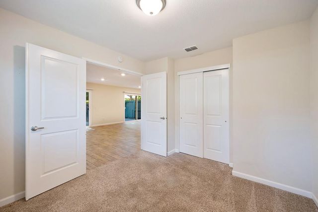 6726 Vivienda Ln, Citrus Heights, CA 95621