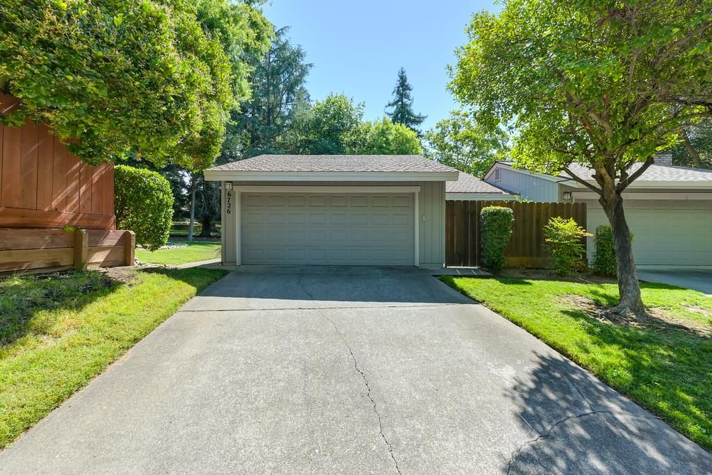 6726 Vivienda Ln, Citrus Heights, CA 95621