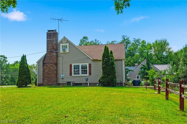 1793 E Turkeyfoot Lake Road, Akron, OH 44312