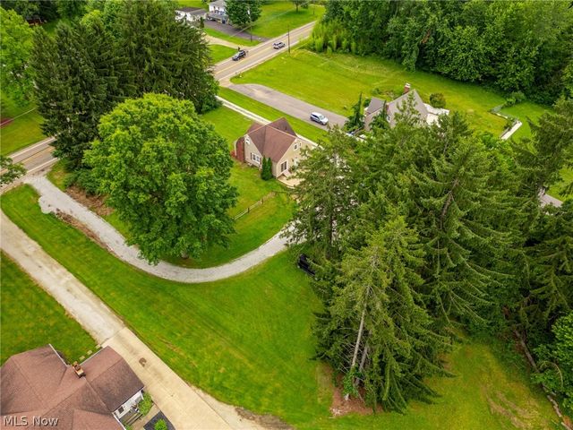 1793 E Turkeyfoot Lake Road, Akron, OH 44312