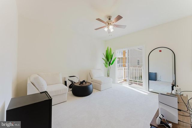 19451 PROMENADE DR, Leesburg, VA 20176