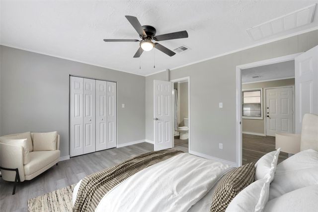 204 Hafer Street, Baytown, TX 77520