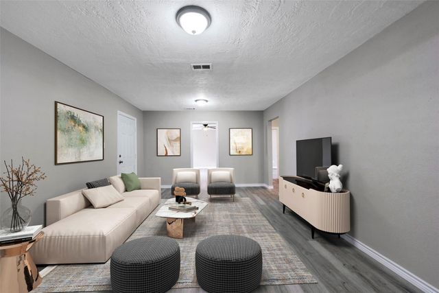 204 Hafer Street, Baytown, TX 77520