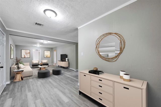 204 Hafer Street, Baytown, TX 77520