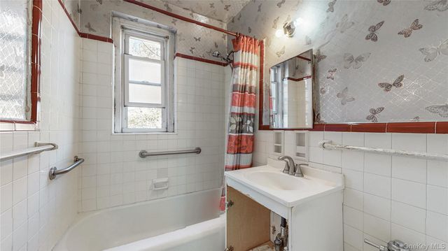65-36 Wetherole Street 309, Rego Park, NY 11374