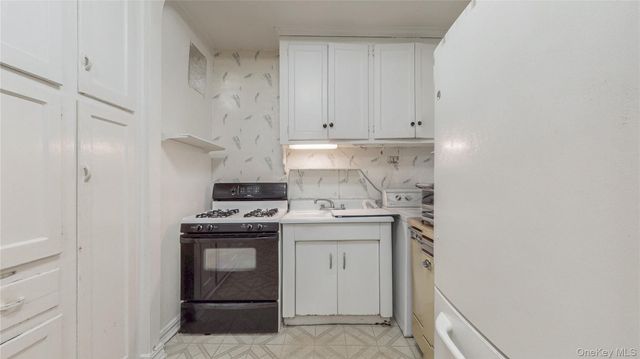 65-36 Wetherole Street 309, Rego Park, NY 11374