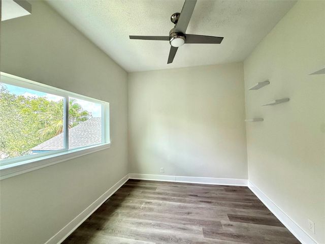 805 10 Th Street 4, Galveston, TX 77550