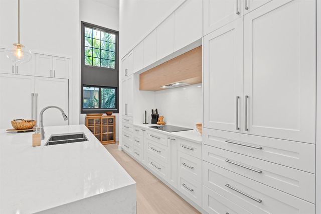 2514 Windsor Way Court, Wellington, FL 33414