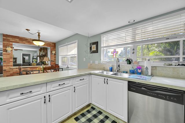 2601 Gray Twig Lane, Fort Pierce, FL 34981