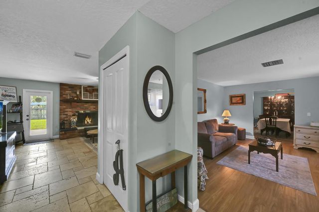 2601 Gray Twig Lane, Fort Pierce, FL 34981