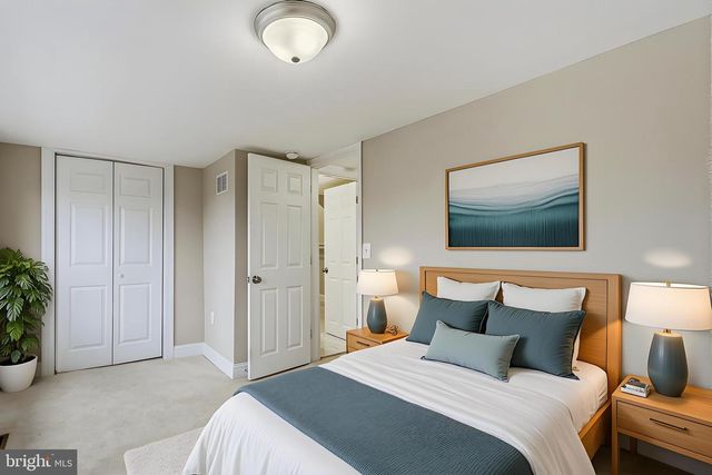 8000 OAKLEIGH RD, Baltimore, MD 21234