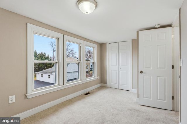 8000 OAKLEIGH RD, Baltimore, MD 21234